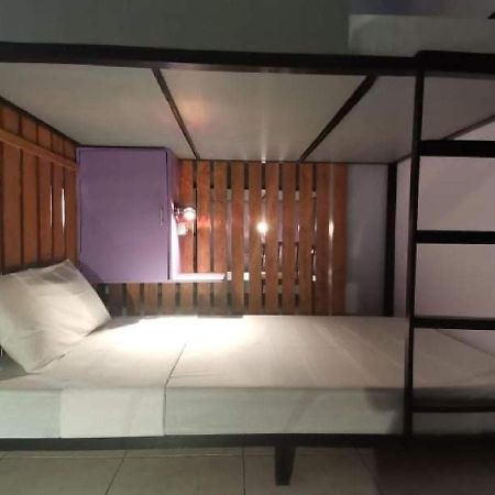 Manila Nomads Hostel مانيلا المظهر الخارجي الصورة