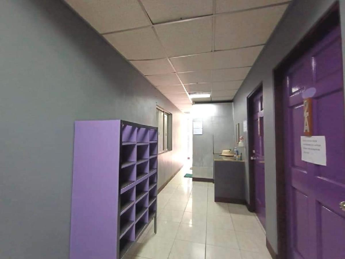 Manila Nomads Hostel مانيلا المظهر الخارجي الصورة