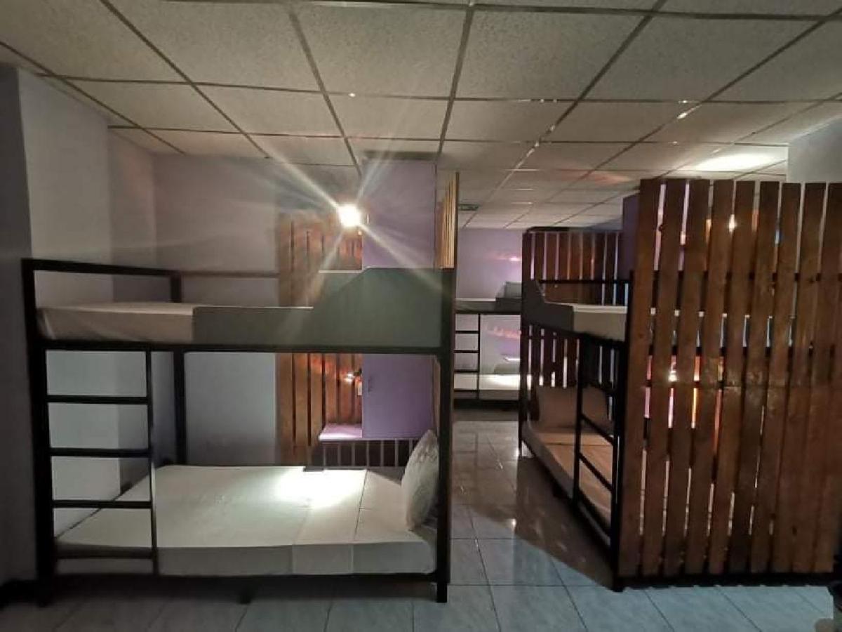 Manila Nomads Hostel مانيلا المظهر الخارجي الصورة