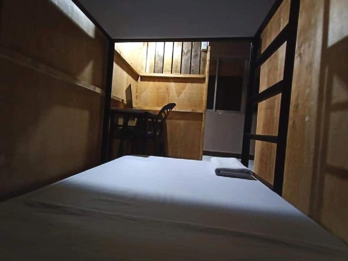 Manila Nomads Hostel مانيلا المظهر الخارجي الصورة
